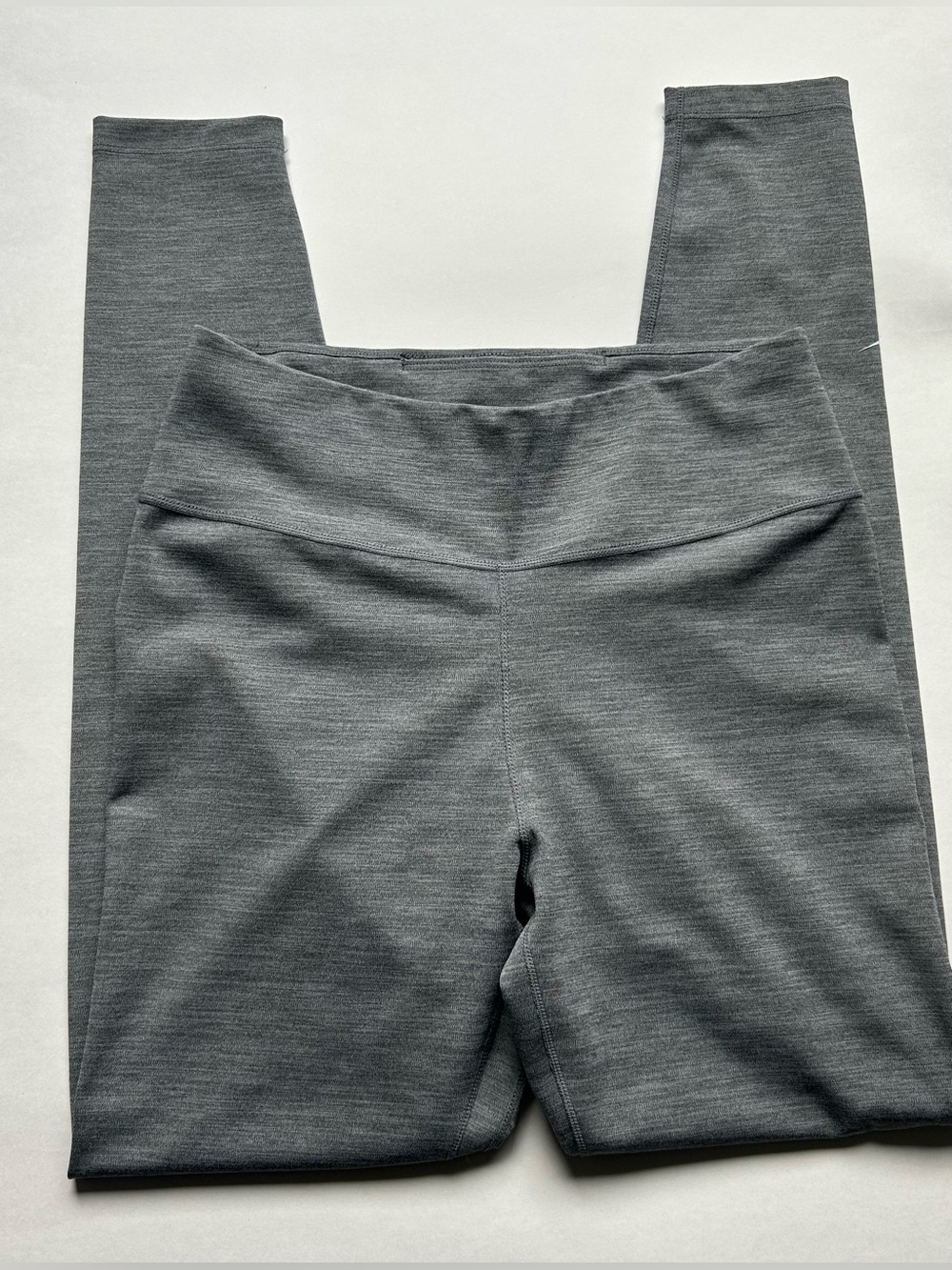 Nike Dri-FIT Heather Grey Leggings — Sz M
